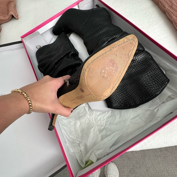 Vince Camuto Black Over the Knee Boots size 7.5 - worn twice - Picture 5 of 7